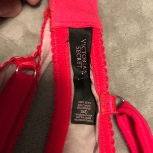 Victoria's Secret Intimates & Sleepwear - Victoria’s Secret- push up lace bra Victoria's Secret Intimates & Sleepwear - Victoria’s Secret- push up lace bra